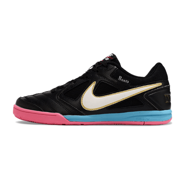 Chuteira Futsal Nike SB Gato X Supreme IC Preta, Rosa e Azul - VENI Futebol