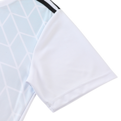 alt
Adidas Set T-Shirt + Shorts in Weiß und Schwarz - VENI Fußball