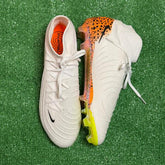 Nike Phantom Luna 2 Elite Electric Pack Firm Ground FG Football Boot Size 43 Eur