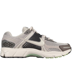 Nike Air Zoom Vomero 5 Brown Running Shoes
