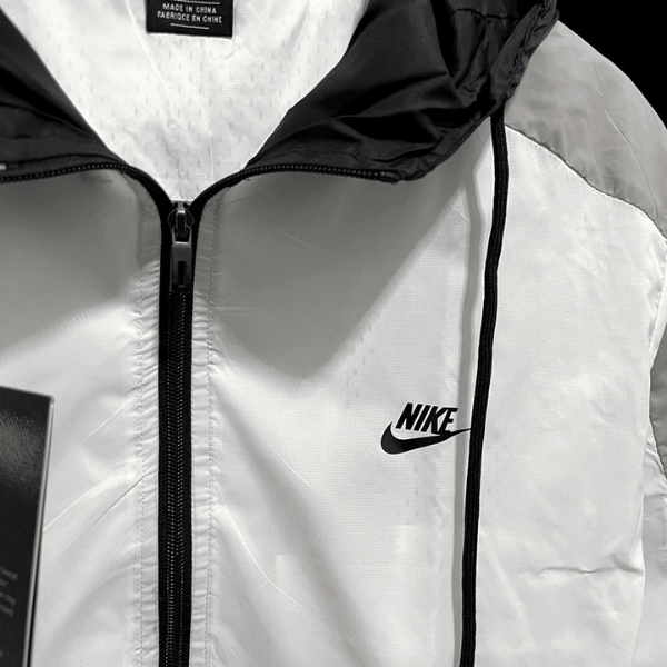 Corta Vento Nike Branco e Preto - VN Esportes