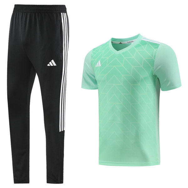 Adidas Set T-Shirt + Hose in Hellgrün - VENI Fußball
