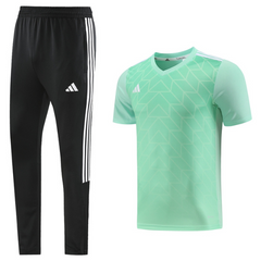 Adidas Set T-Shirt + Hose in Hellgrün - VENI Fußball