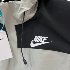 Nike Windbreaker Gray and Black