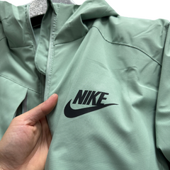 Nike Windbreaker Light Green