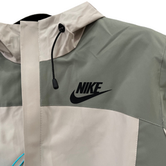 Nike Windbreaker Beige and Green