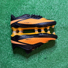Nike Phantom Hypervenom Elite Orange and Black Firm Ground FG Kids Football Boot Size 37,5 Eur