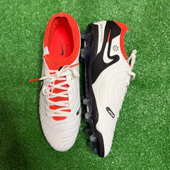Nike Tiempo 10 Legend Elite White, Orange and Black Firm Ground FG Football Boot Size 46 Eur