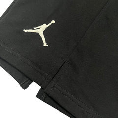 Shorts Jordan Black, White, and Red