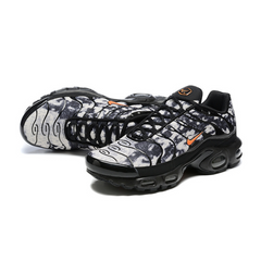 Tênis Nike Air Max Plus TN Branco, Preto e Cinza - VENI Futebol