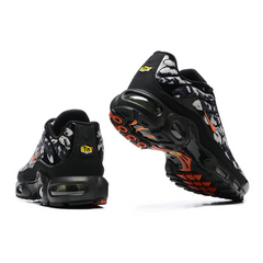 Tênis Nike Air Max Plus TN Branco, Preto e Cinza - VENI Futebol