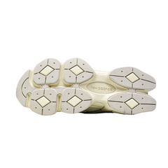 New Balance 9060 Turtledove & Black Sneakers