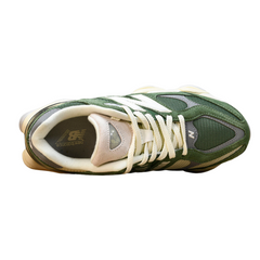 New Balance 9060 Green Sneakers