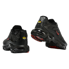 Nike Air Max Plus TN Bred Sneakers